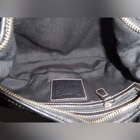 Coach Black Shoulder Bag - Picture 7 of 8